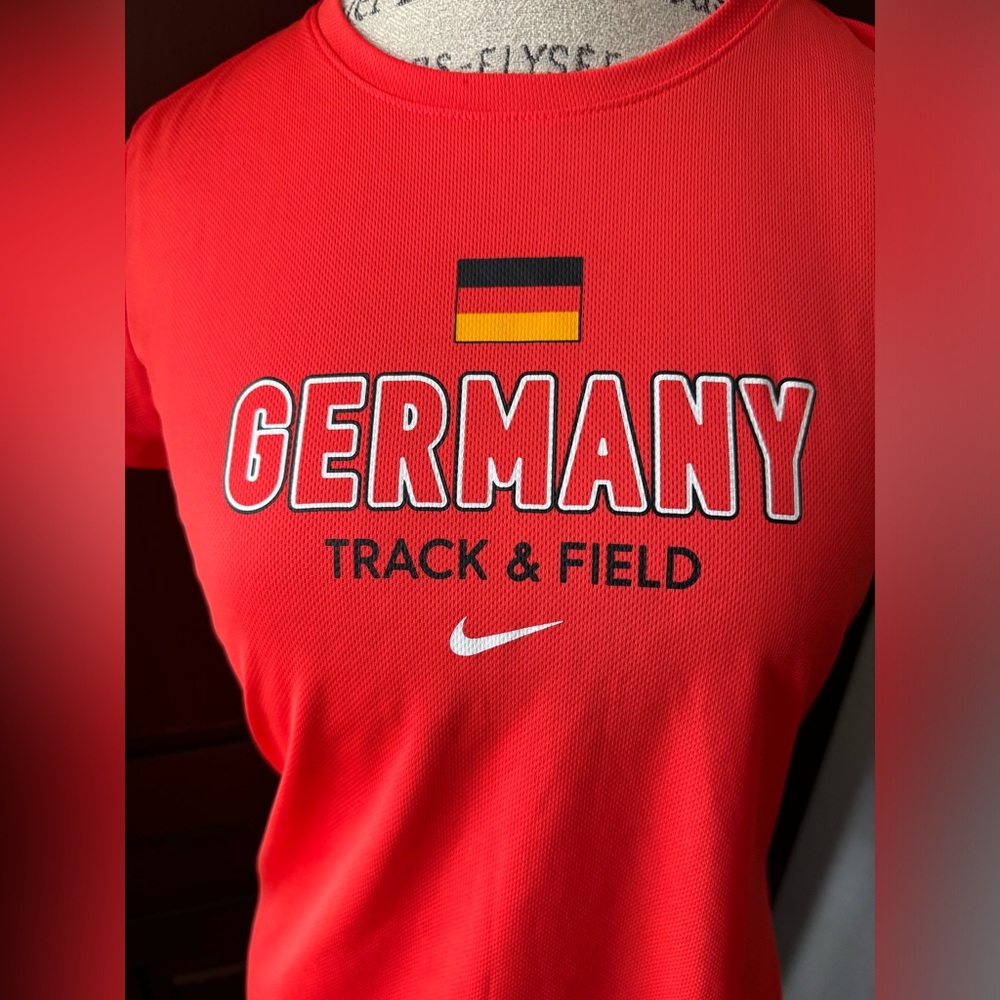 NWOT Nike DRI-FIT Medium GERMANY Track & Field Tee